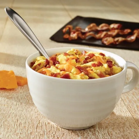 Jimmy Dean Eggs Potatoes Bacon & Cheddar Cheese Breakfast Bowl, 7 oz (Frozen)